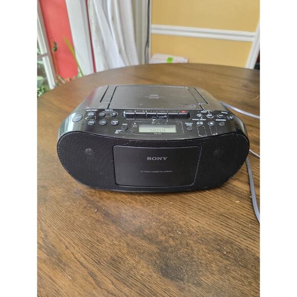 Sony CFD-S50 CD/Line-in Jack/Headphone Jack/Digital/CD-R Playback/MP3 CD... - Picture 1 of 16